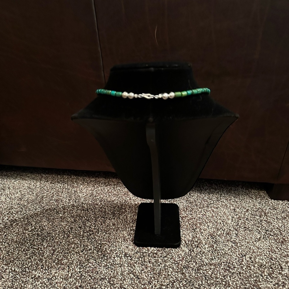Hand Crafted “One of a Kind” GreenTurquoise/Malachite/Sterling Silver Necklace - Picture 4 of 4